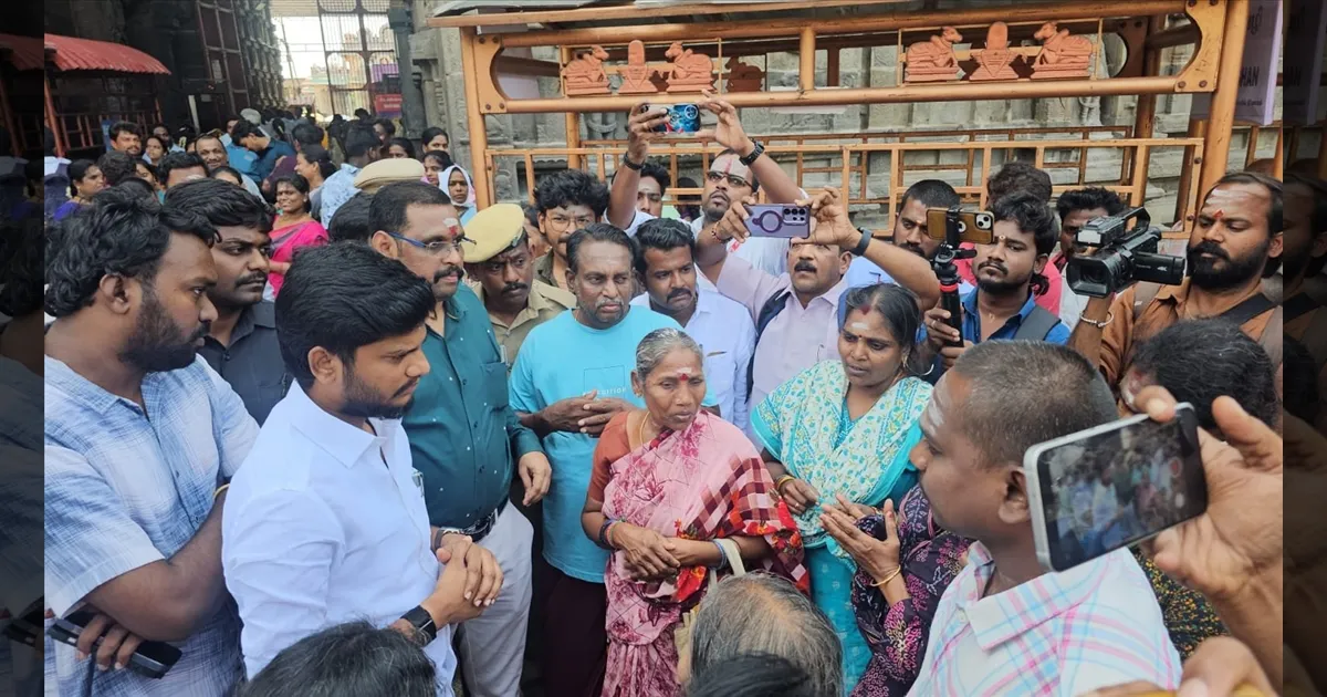 அண்ணாமலையார் கோயிலில் அமைச்சர் ரமேஷ் திடீர் ஆய்வு... குறைகளை கொட்டிய மக்கள்..!!