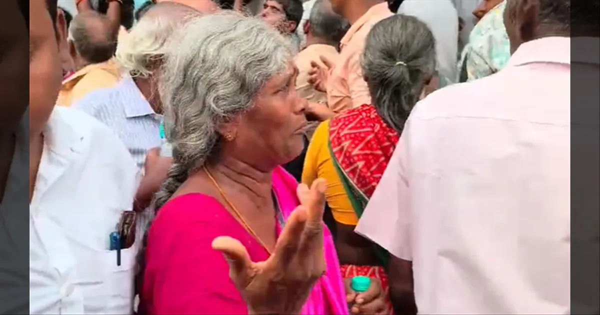 மீனாட்சியம்மன் கோயில் குடமுழுக்கு... மூதாட்டியிடம் 2 சவரன் செயின் பறிப்பு..! தொடர் விசாரணை..!
