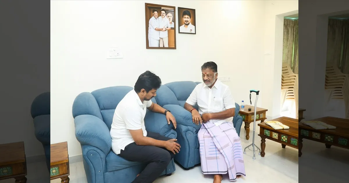 காலில் காயம்..! ஓய்வெடுக்கும் OPS..! ஓடோடிச் சென்று நலம் விசாரித்த உதயநிதி.!