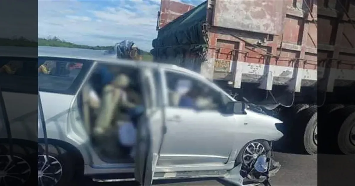 car-lorry-accident