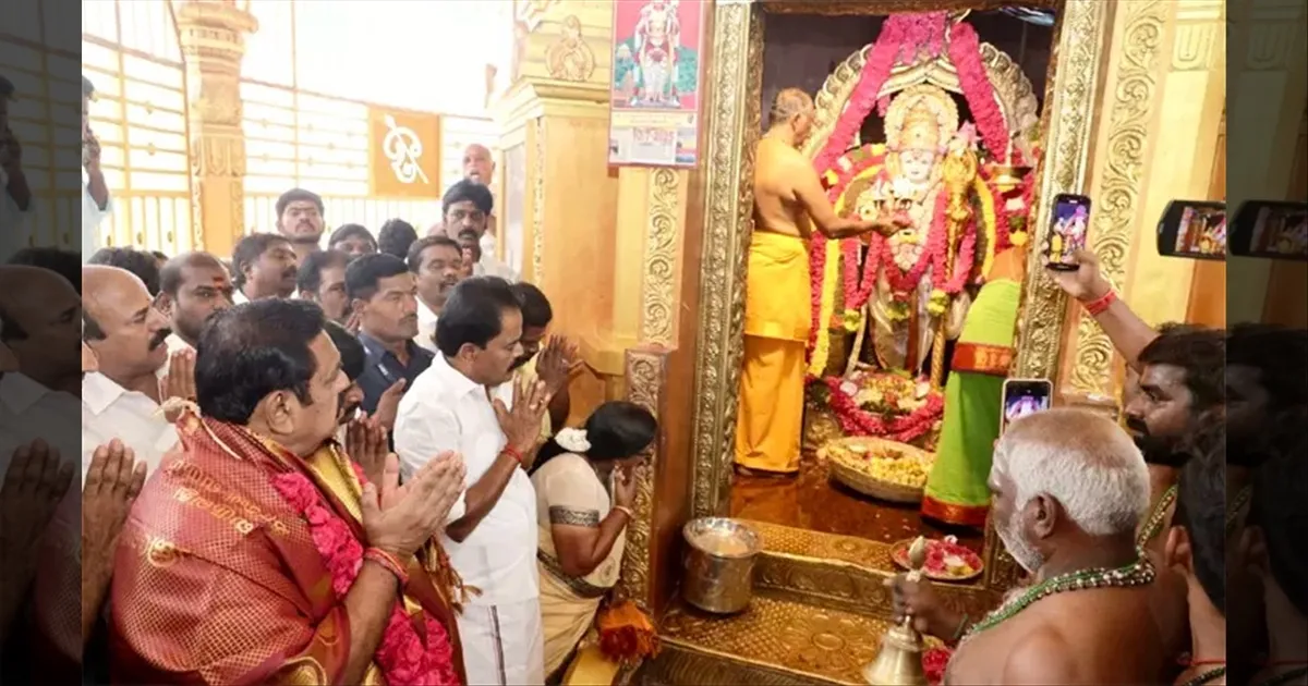 edappadi-palaniswami-worshipped-in-murugan-temple