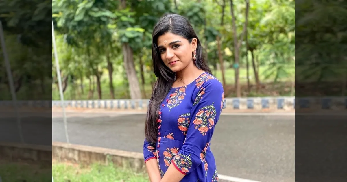 cinema-i-feel-scared-just-looking-at-dogs-actress-sri-swetha-tamilcinema