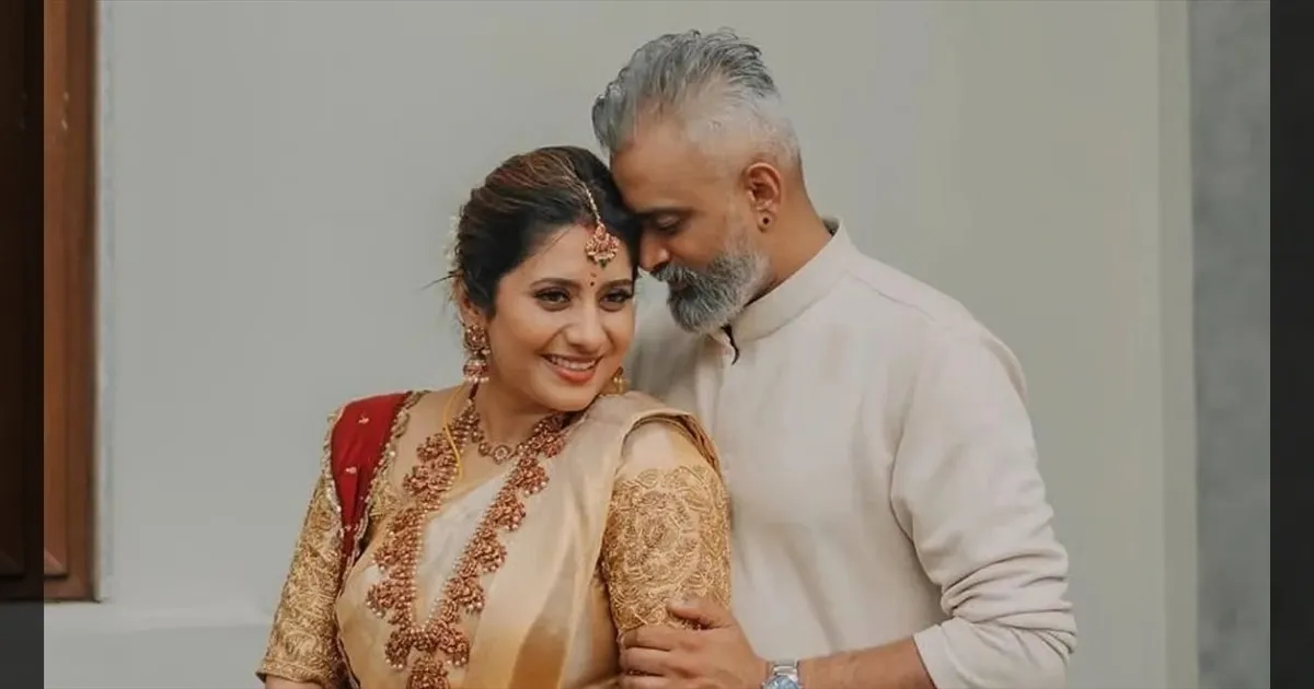 cinema-priyanka-deshpande-about-marrying-vasi-tamilcinema