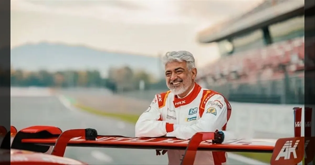 cinema-actor-ajith-kumar-drives-a-race-car-in-coimbatore-tamilcinema