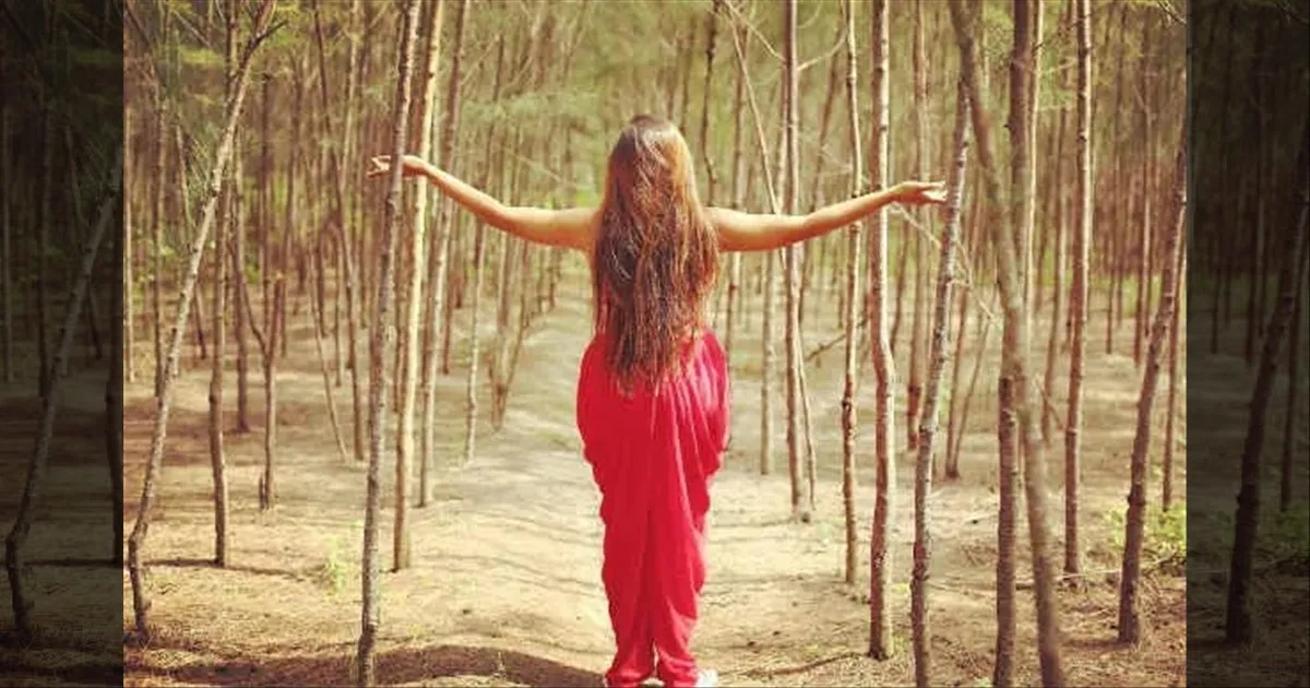 cinema-farina-azad-reply-to-trolls-about-glamour-dress-tamilcinema