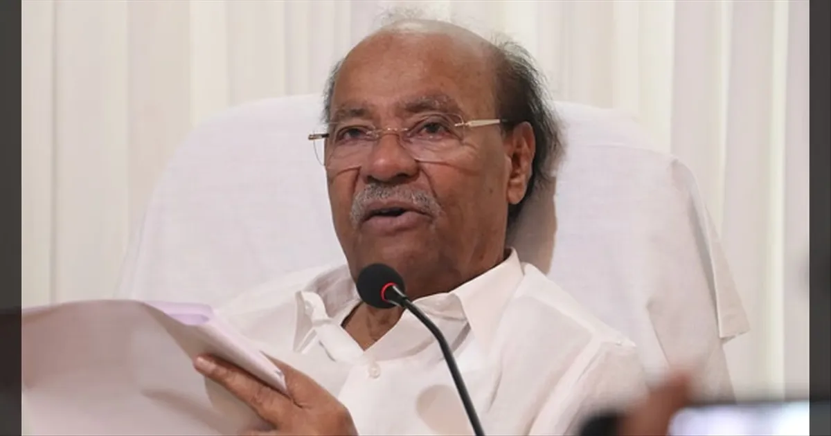 பாமக உள் மோதல் உச்சம்: அன்புமணிக்கு ஆதரவா..?? கட்சிய விட்டு போங்க..!! 3 பேரை நீக்கி ராமதாஸ் அதிரடி..!!