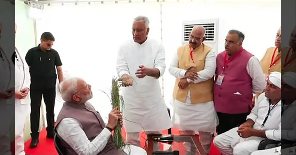PM-Modi-announces-financial-assistance-of-Rs-1600-crore-for-flood-hit-Punjab