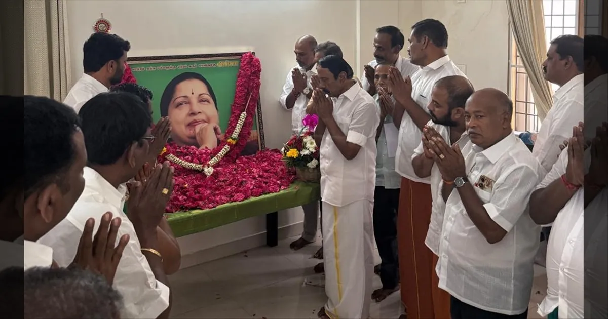 'அம்மா'வின் புகழை போற்றி வணங்குகிறேன்..!! தவெகவில் இணைந்த செங்கோட்டையன் உருக்கம்..!!