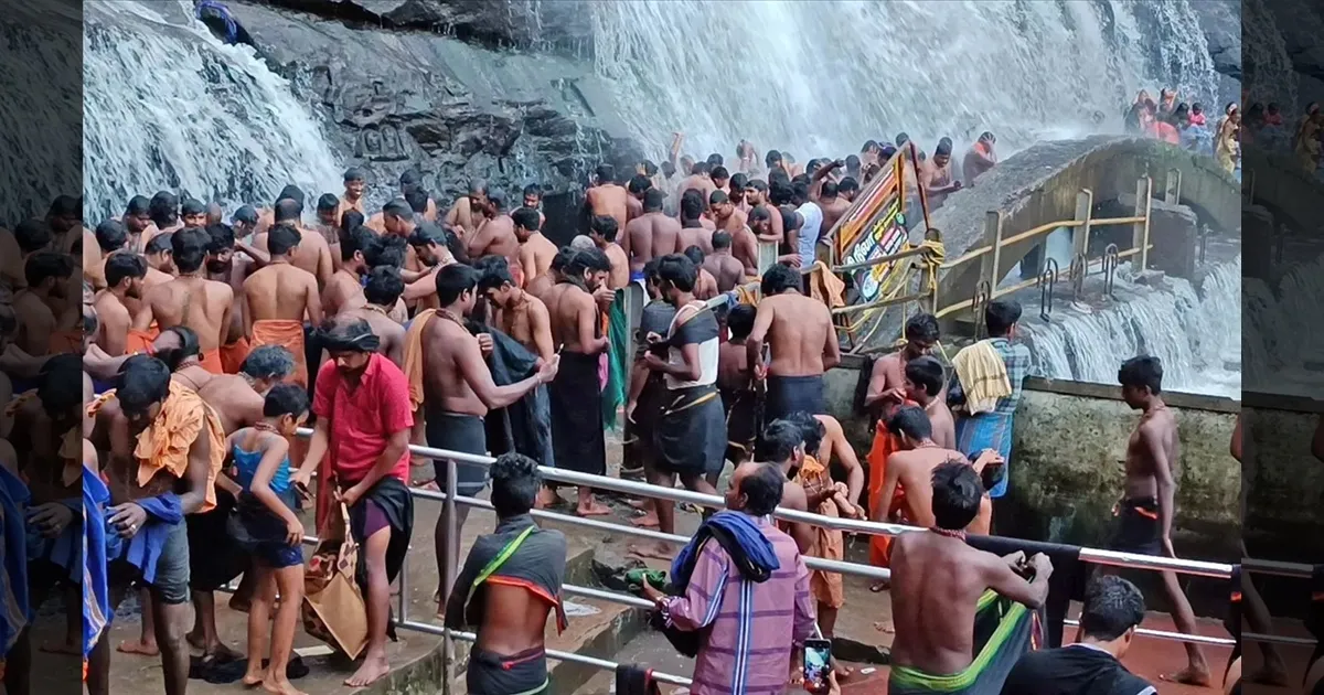 ஐயப்ப பக்தர்களால் நிரம்பி வழியும் குற்றாலம்..!! சபரிமலை யாத்திரை சீசன் கொண்டாட்டம்..!!