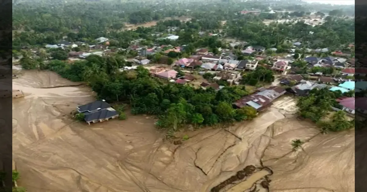 கனமழை, வெள்ளத்தால் சிதைந்த இந்தோனேசியா..!! 1000-ஐ தாண்டிய பலி எண்ணிக்கை..!!