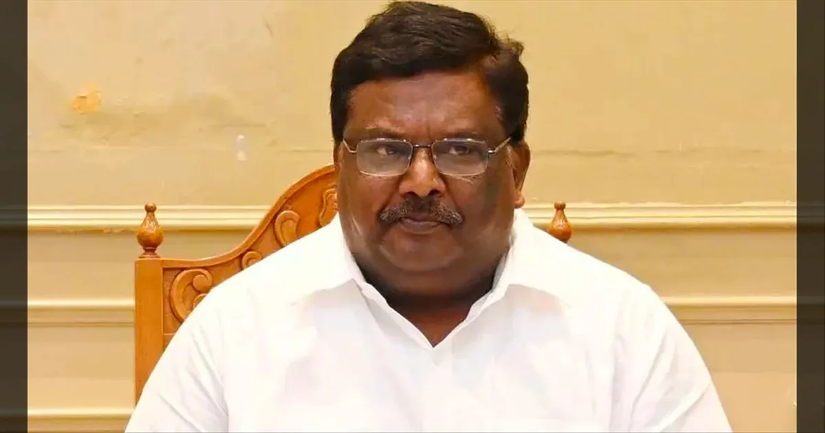 முதல்ல உங்க குடும்பத்தை பாருங்க விஜய்! முதல்வர் சொன்ன குட்டி ஸ்டோரி! சிவசங்கர் கொதிப்பு!