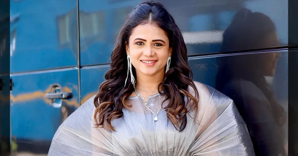 cinema-kpy-bala-dedication-about-anchor-manimegalai-tam