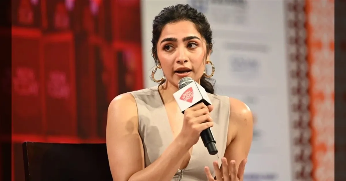 cinema-rukmini-vasanth-attracts-attention-at-the-kanta