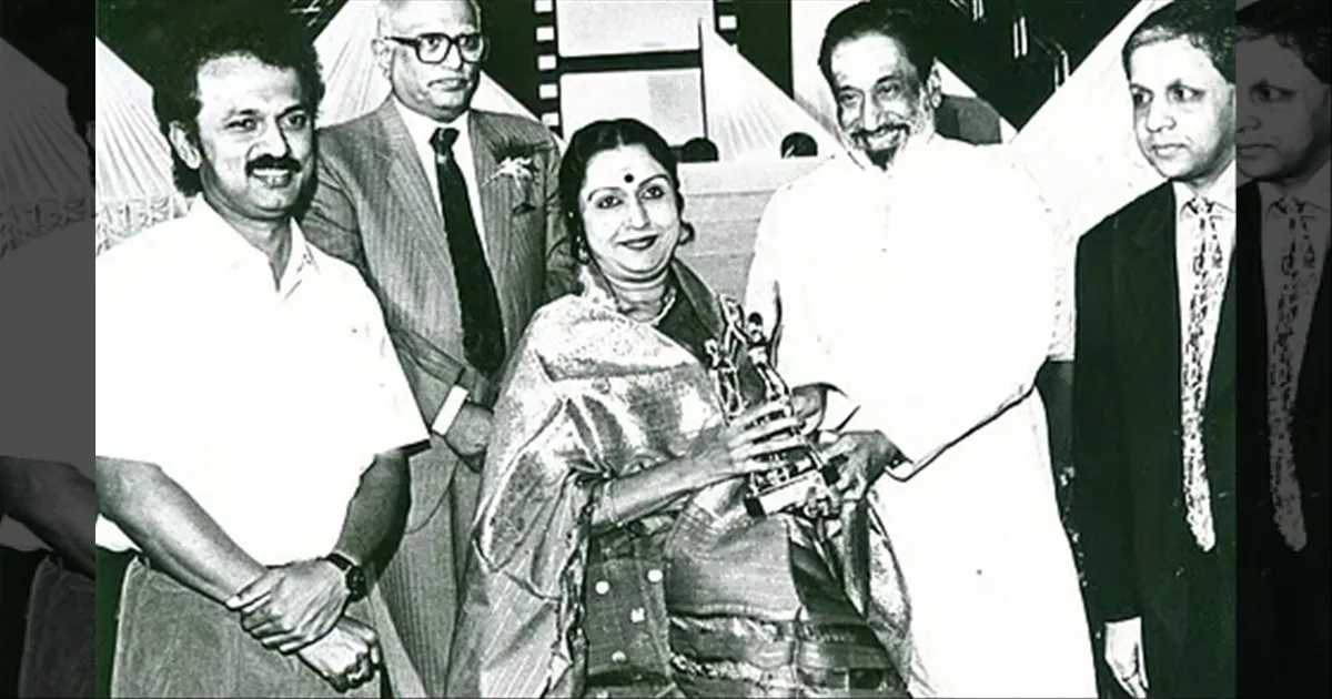 cinema-saroja-devi-polititions-tamilcinema