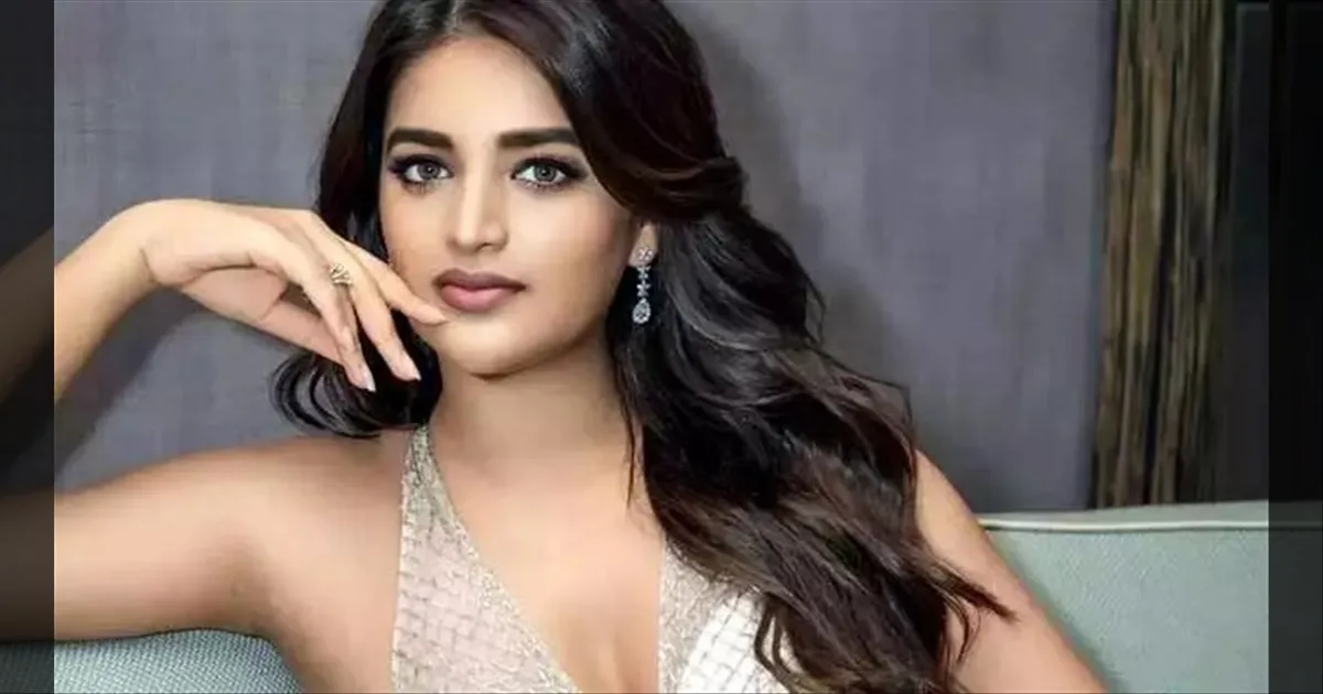 மாஸ் ஹீரோயின் ஆக ஆசை… ஆனால் அதற்காக ஆபாசமாக நடிக்கமாட்டேன்..! நடிகை நிதி அகர்வால் ஓபன் டாக்..!