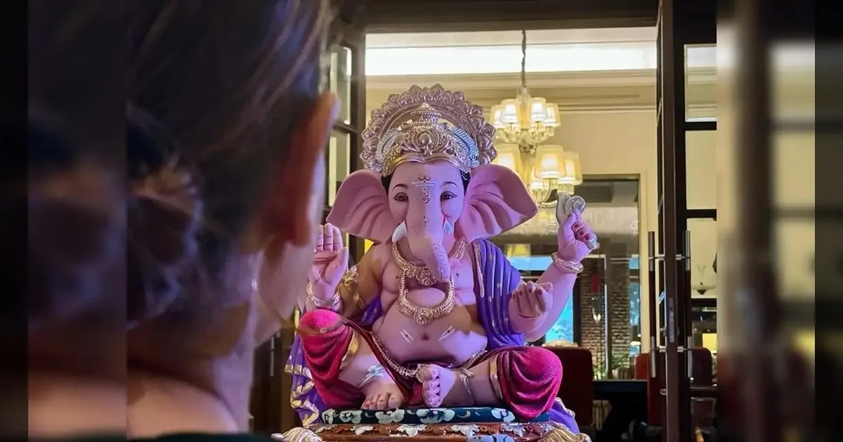 cinema-actress-celebrating-vinayagar-chaturthi-tamilcinema