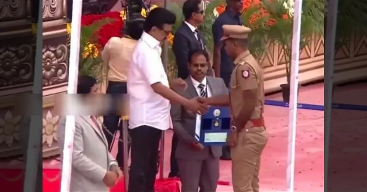 77வது குடியரசு தின விழா: விருதுகள் வழங்கி கௌரவித்த முதல்வர் ஸ்டாலின்..!! முழு லிஸ்ட் இதோ..!!