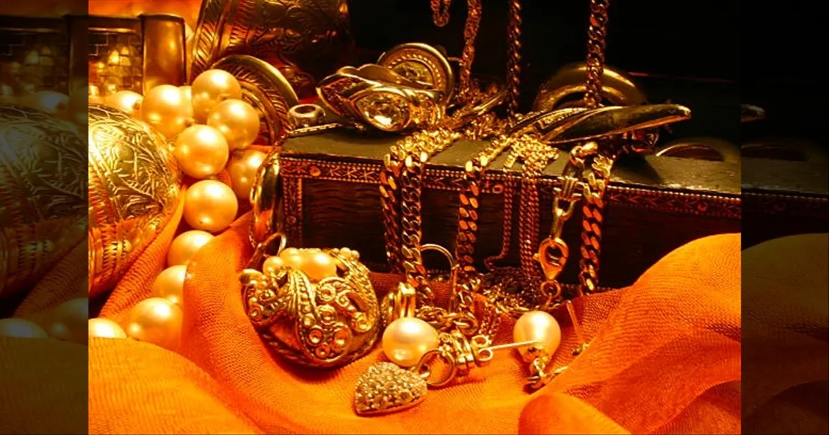 gold-and-silver-price-decreased-today