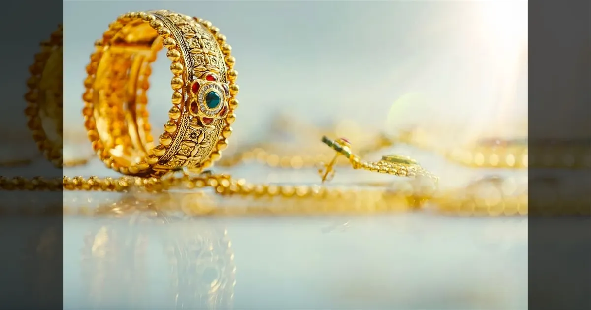 gold-and-silver-price-decreased-today