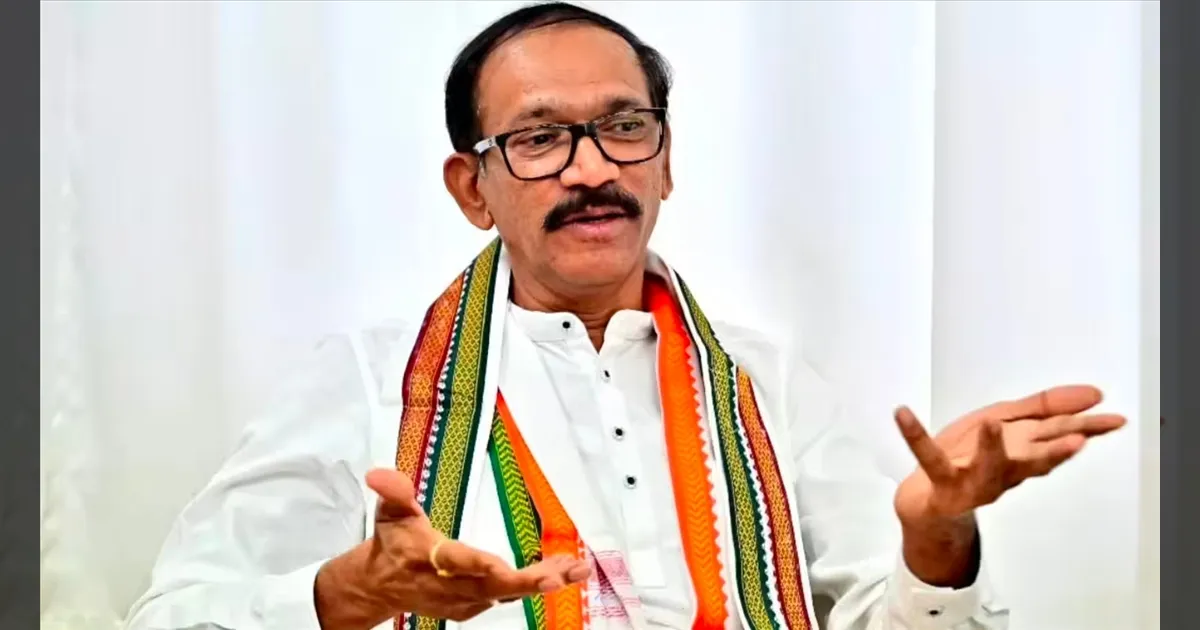 கோவா காங்கிரஸ் தலைமை மாற்றம்: புதிய தலைவராக கிரிஷ் சோடங்கர் பொறுப்பேற்பு..!!