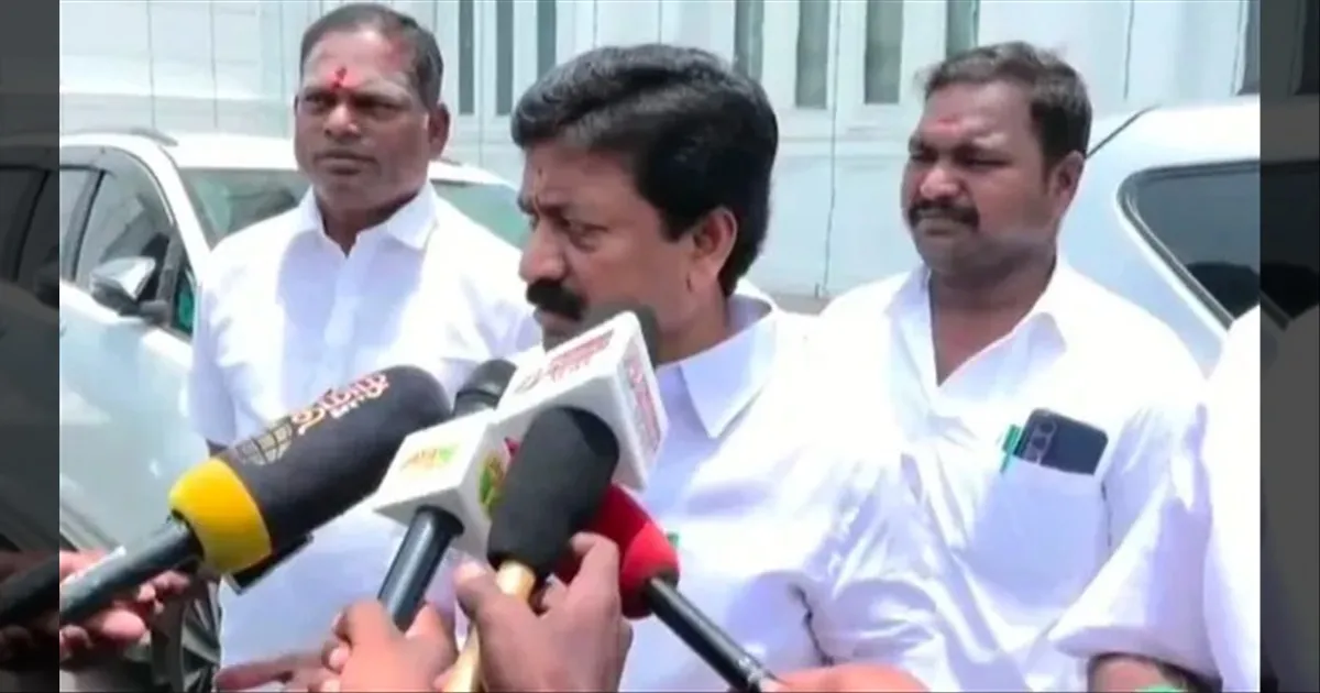 அமைச்சர் ஆனந்தை சந்தித்தது ஏன்? பரபரப்புக்கு முற்றுப்புள்ளி வைத்த சி.வி.சண்முகம்!
