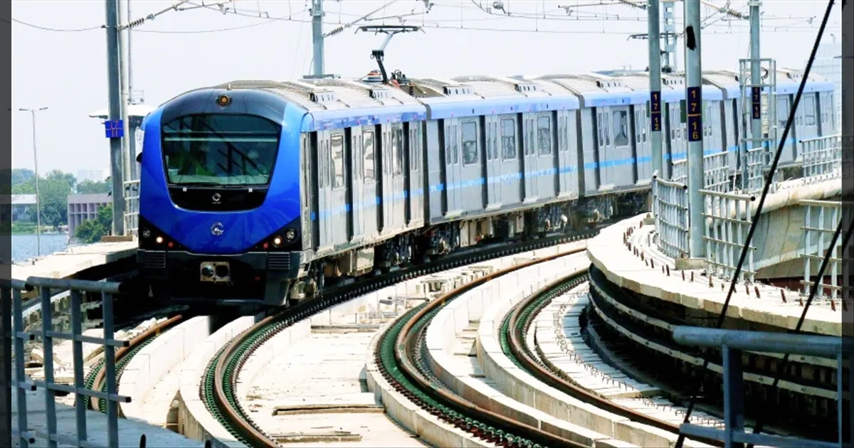 இனி சைலண்ட்டா தான் பேசணுமாம்.. சத்தமா பேசுனா FINE-ஆம்..!! மெட்ரோ நிர்வாகம் வார்னிங்..!!