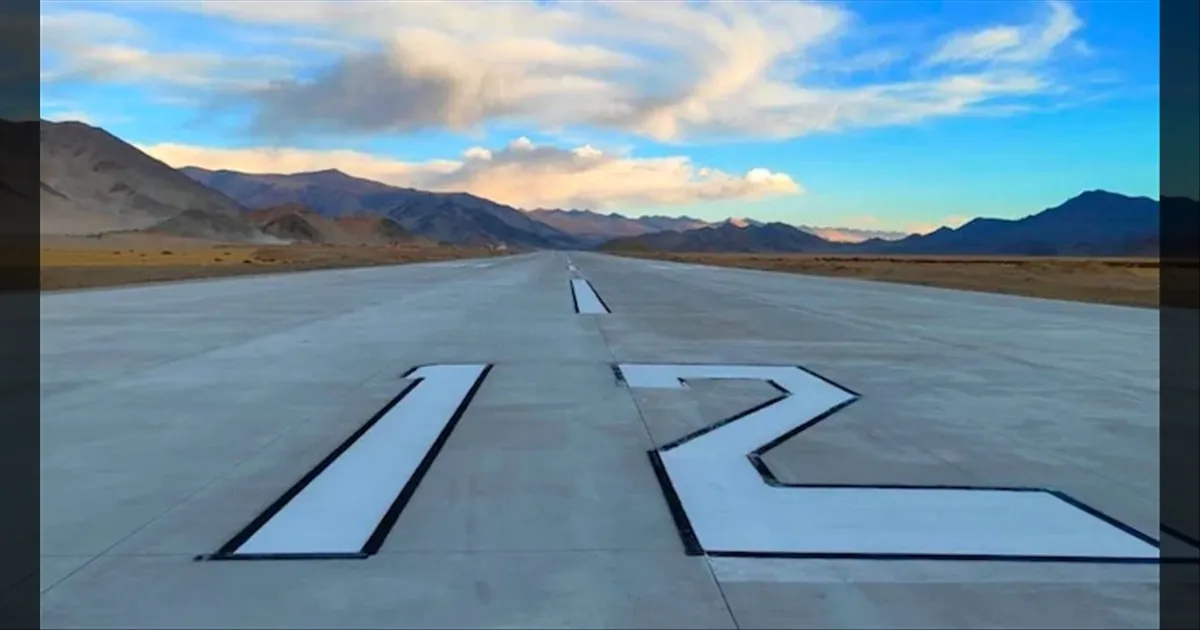 சீன எல்லைக்கு மிக அருகில்... செயல்பாட்டுக்கு வந்தது நியோமா விமானப்படைத்தளம்..!!