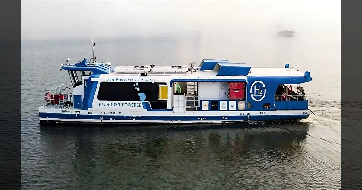 இந்தியாவுல இதுதான் ஃபர்ஸ்ட் H2 கப்பல்..!! தொடங்கி வைத்தார் மத்திய அமைச்சர்..!!
