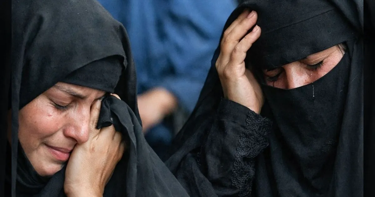 ஆப்கானில் நடக்கும் அக்கிரமம்..!! மனைவியை கணவர்கள் அடிப்பது தப்பு இல்லையாம்..!! வந்தாச்சு புதிய சட்டம்..!!