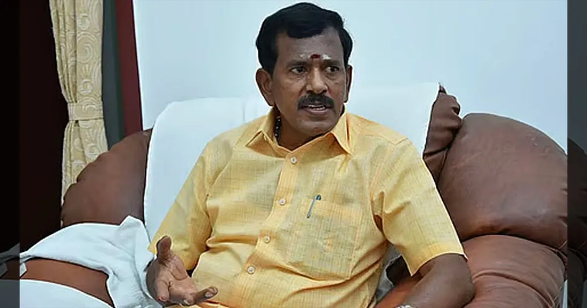 திமுக தலைமை மீது அதிருப்தியா? அதிமுக பக்கம் நகர்கிறாரா தோப்பு வெங்கடாசலம்?