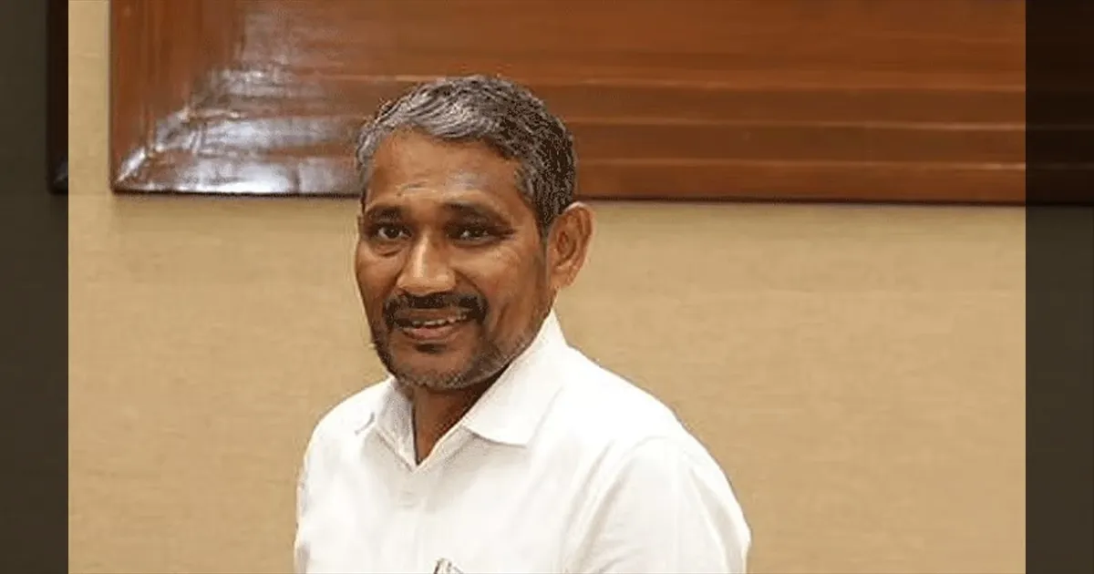 எஸ்சி, எஸ்டி மாணவர்களுக்கு நற்செய்தி.. கல்வி உதவித்தொகை 9 மடங்கு உயர்வு..!! தமிழக அரசு அதிரடி!