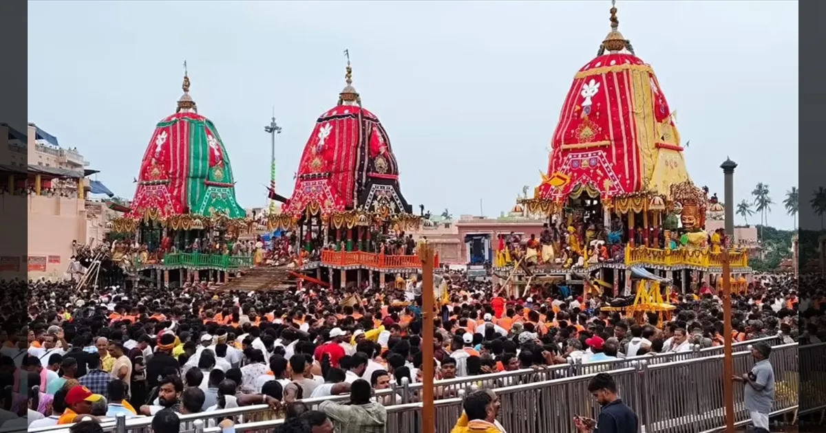 பூரி ரத யாத்திரை கூட்ட நெரிசலில் சிக்கி பறிபோன 3 உயிர்கள்.. ரூ.25 லட்சம் நிவாரணம் அறிவிப்பு..!