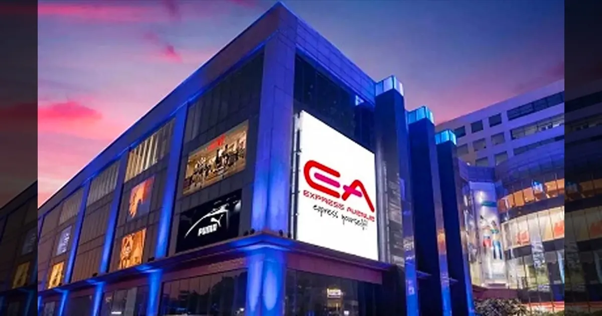 சென்னையில் உள்ள பிரபல மாலில் திடீர் தீ விபத்து..!! புகை மூட்டத்தால் பொதுமக்கள் பீதி..!!