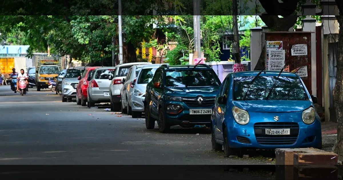 வாகன ஓட்டிகளே உஷார்! சாலையோரம் கார், பைக் நிறுத்தினால் ரூ.25,000 அபாரதமாம்..!!