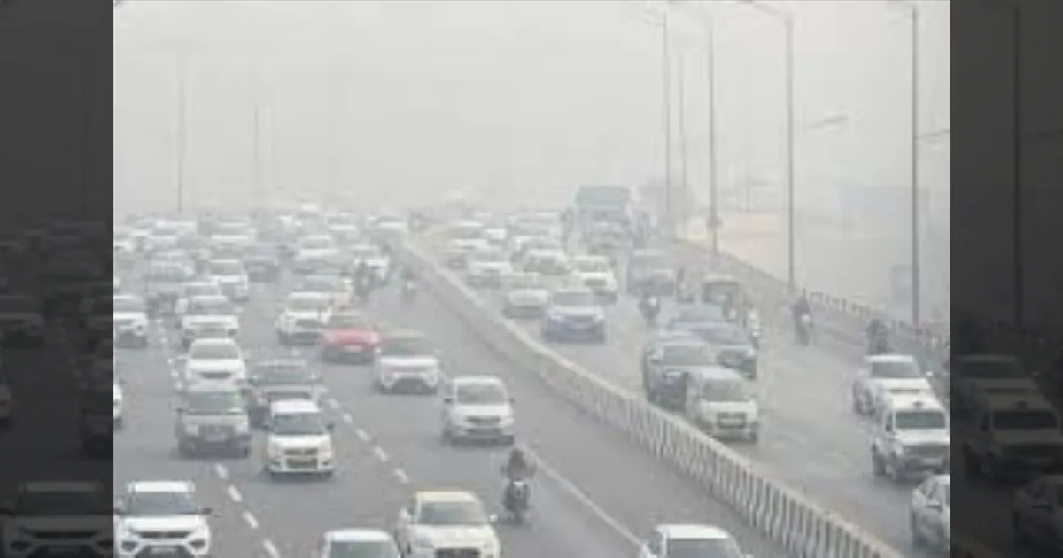 டெல்லியில் தீவிரமாகும் காற்று மாசுபாடு..!! அமலுக்கு வந்தது GRAP 3 கட்டுப்பாடுகள்..!!