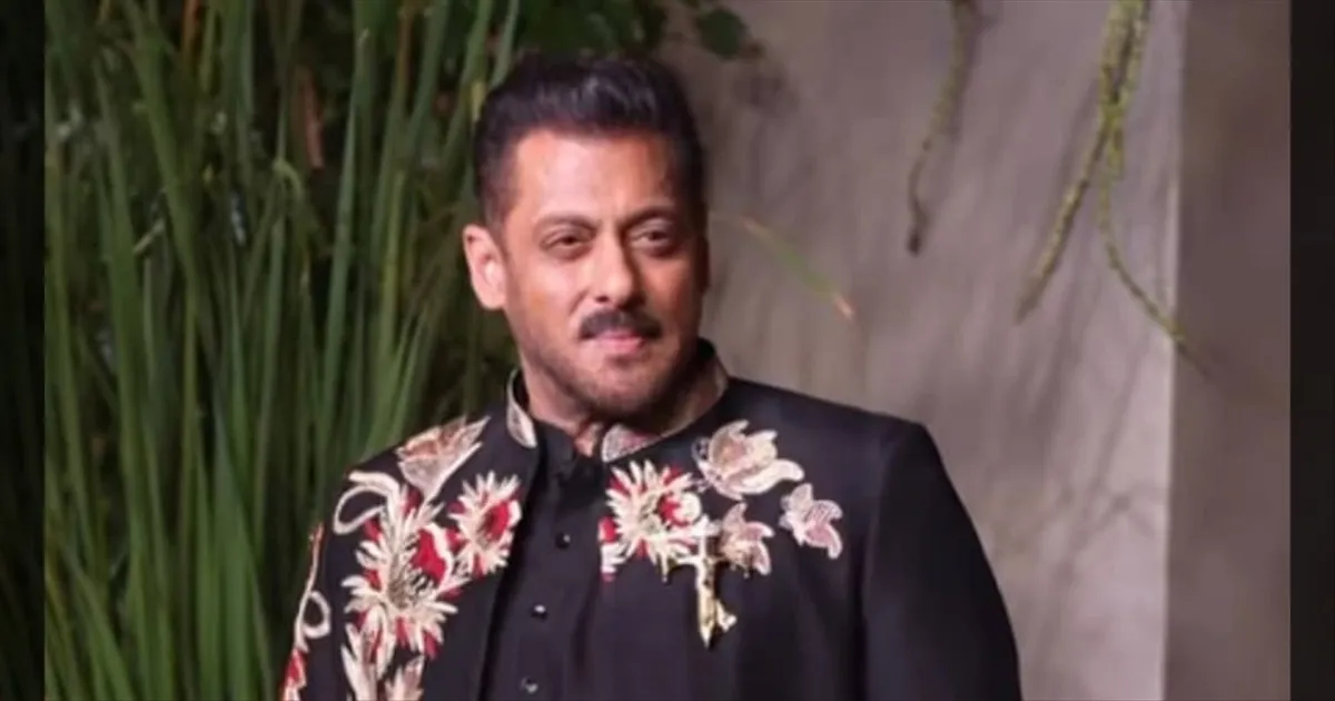 cinema-salman-khan-looks-stunning-on-the-ramp-walk-tamilcinema