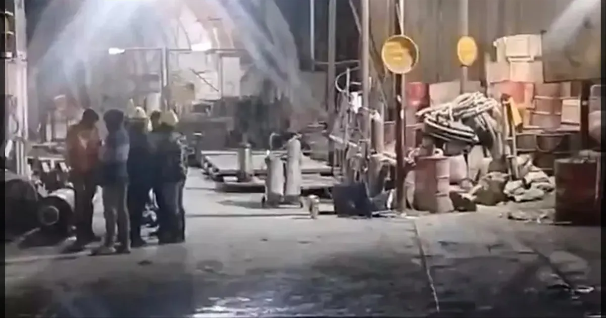 உத்தரகாண்டில் பயங்கரம்..!! ஒன்றுடன் ஒன்று மோதிக்கொண்ட ரயில்கள்..!! தொழிலாளர்களின் கதி என்ன..??