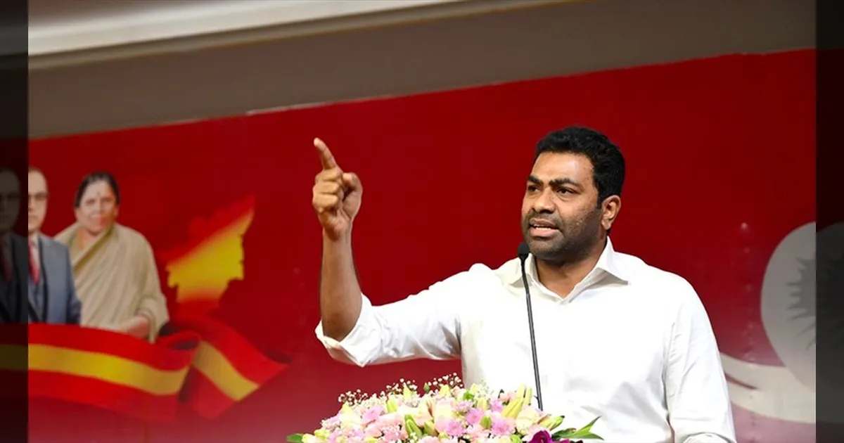 தமிழ்நாட்டில் மாற்றத்தின் புயல்: பழைய அரசியல் மரபுகள் வீழ்ச்சி! - ஆதவ் அர்ஜுனா..!! 