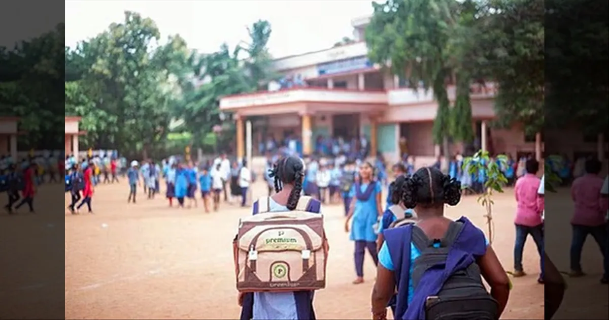 வெயிலோட ஆட்டம் இன்னும் முடியல.. மீண்டும் தள்ளி வைக்கப்படுகிறதா பள்ளிகள் திறப்பு..??