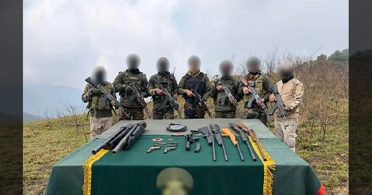 மணிப்பூர்: அதிரடி சோதனையில் இறங்கிய இந்திய ராணுவம்..!! 17 பேர் கைது; பயங்கர ஆயுதங்கள் பறிமுதல்..!! 