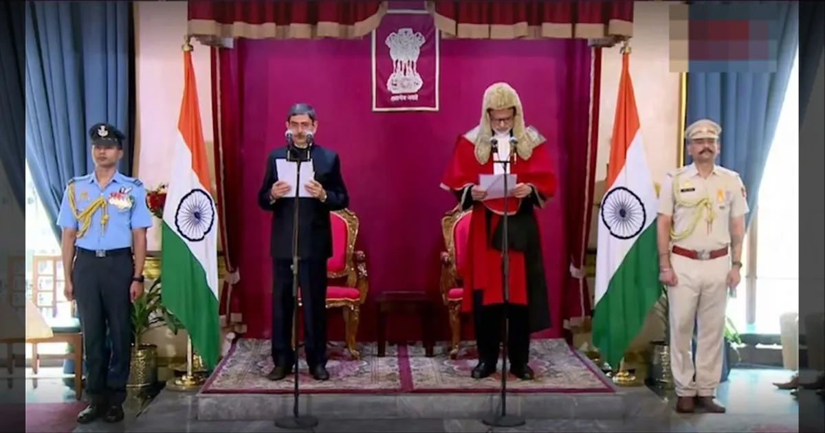 மேற்குவங்க ஆளுநராக பதவியேற்றார் ஆர்.என் ரவி..!! பதவியேற்பு விழாவில் மம்தா பேனர்ஜி பங்கேற்பு..!!