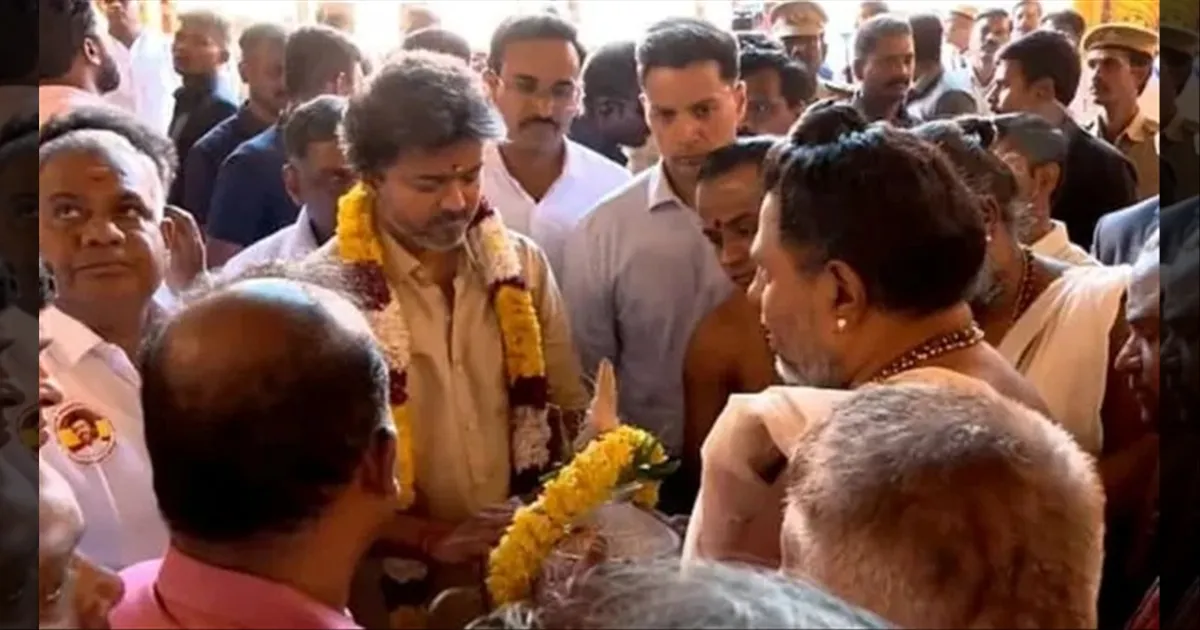 மதுரை மீனாட்சியை தரிசித்த முதல்வர் விஜய்..!! அட.. இந்த பெயரில் தான் அர்ச்சனை செய்தாராம்..!!