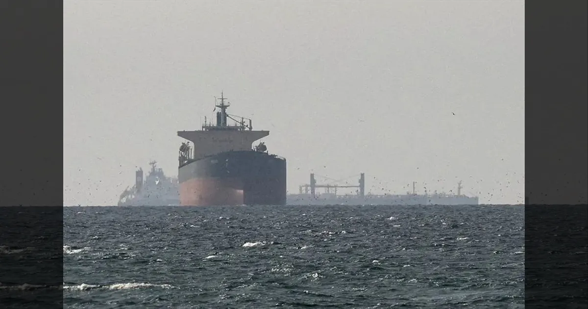 ‘ஆபரேஷன் ஊர்ஜா சுரக்ஷா’..!! இந்தியா வரும் எரிபொருள் கப்பல்களுக்கு பலத்த பாதுகாப்பு..!! இந்திய கடற்படை அதிரடி..!!