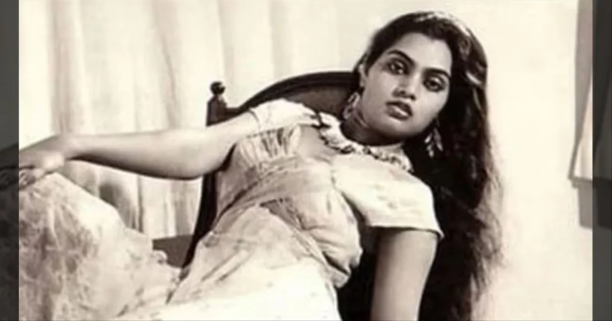 cinema-remember-fans-celebrate-actress-silk-smithas-birthday-tamilcinema