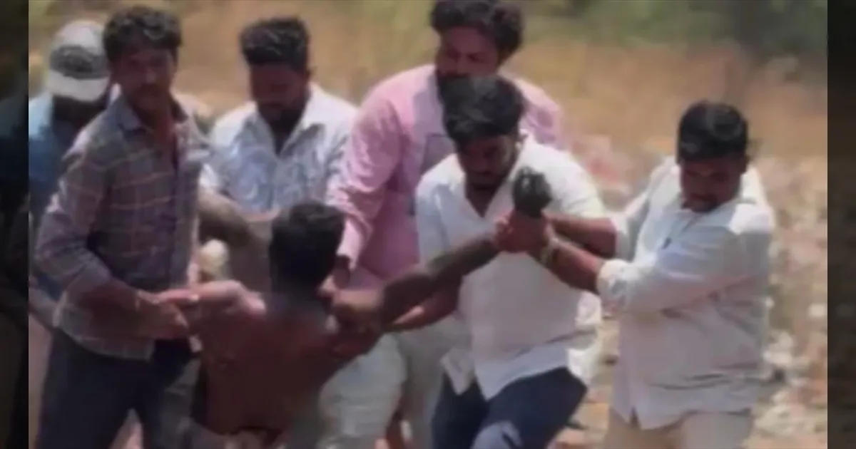 ஆந்திராவில் சோக சம்பவம்: வெடித்து சிதறிய கேஸ் சிலிண்டர்..!! 4 பேர் பரிதாப பலி..!! தரைமட்டமான 2 வீடுகள்..!!