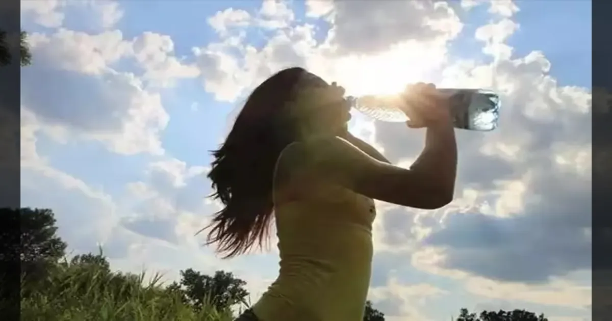 சுட்டெரிக்கும் வெயில்..!! மக்களே.. ஜாக்கிரதையா இருங்க..!! சுகாதாரத்துறை அட்வைஸ்..!!