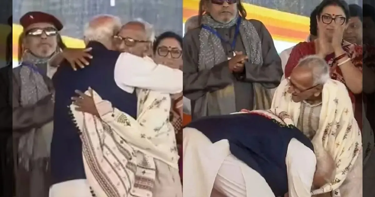 98 வயது.. பாஜக மூத்த தொண்டர் காலில் விழுந்தார் பிரதமர் மோடி..!! பதவியேற்பு விழாவில் சுவாரசியம்..!! 