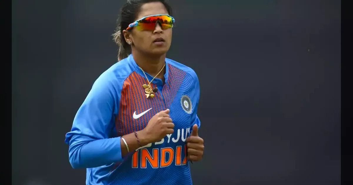 கிரிக்கெட்டிலிருந்து ஓய்வு பெறுவதாக அறிவித்தார் இந்திய வீராங்கனை.. அட இவரா..!!