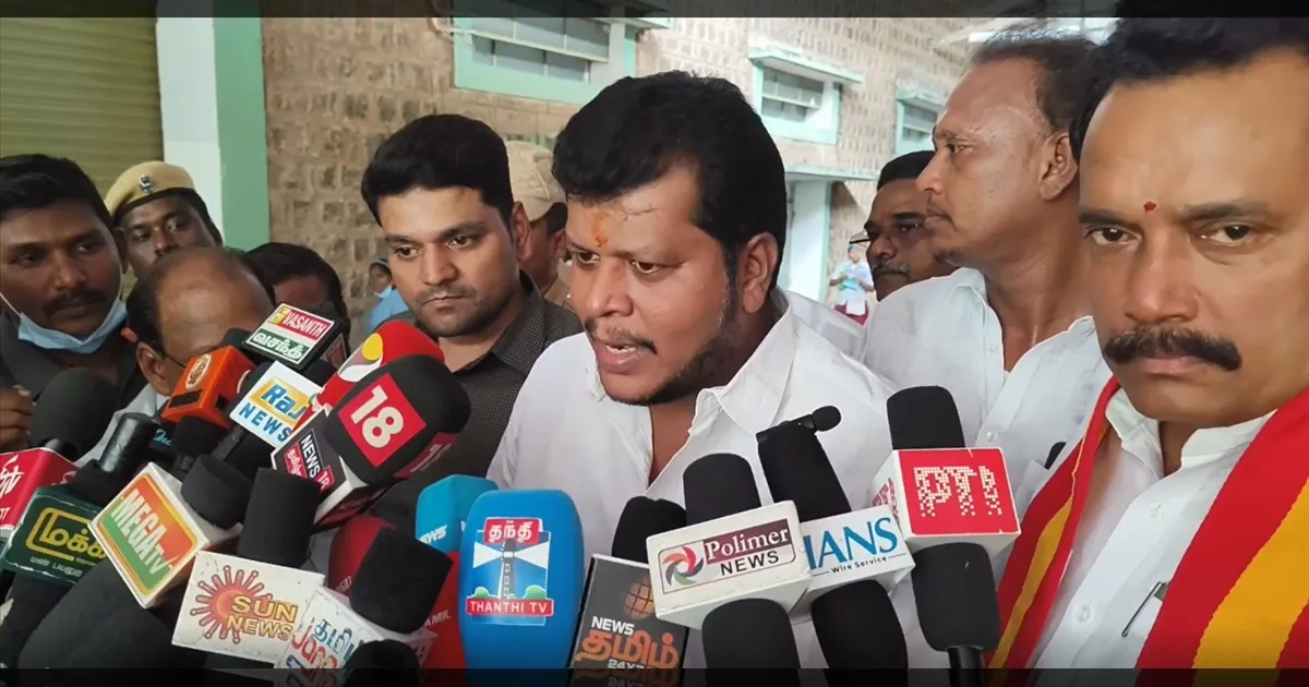 தனியாருக்கு நிகராக இளைஞர்களுக்கு வேலைவாய்ப்பு: அமைச்சர் விஜய் பாலாஜி உறுதி
