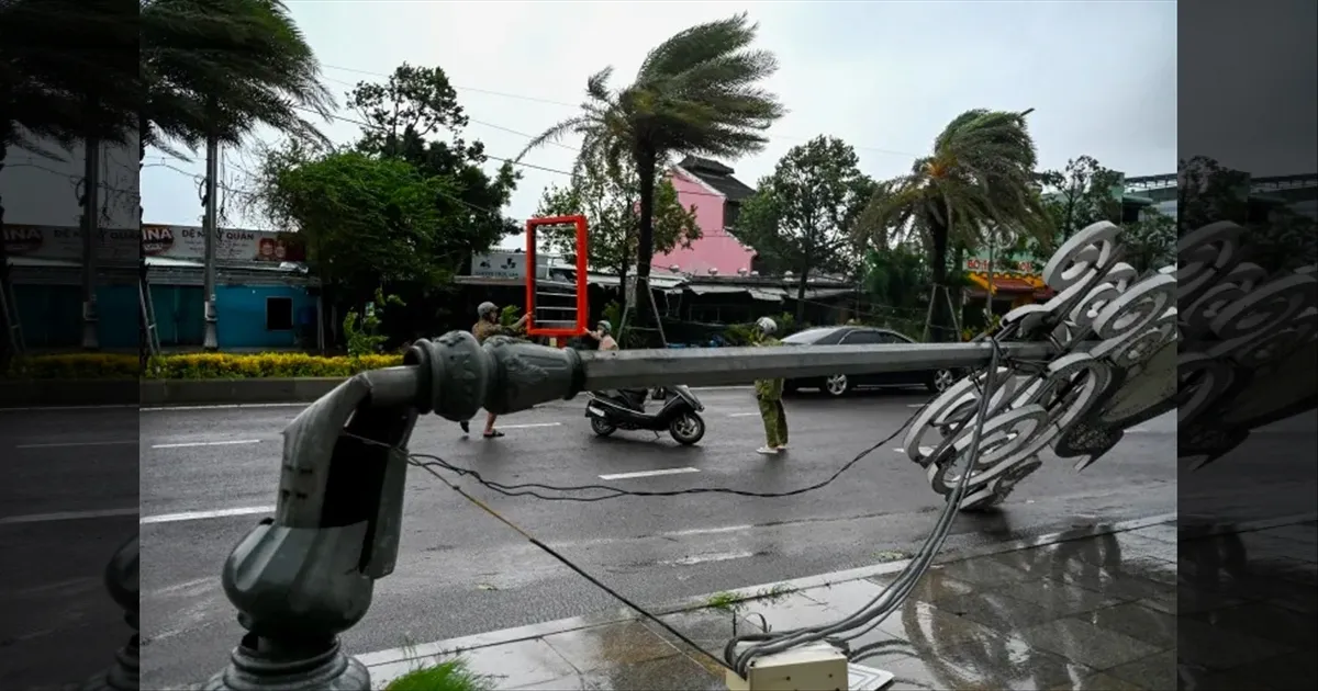 ‘கால்மேகி' புயலால் உருக்குலைந்த பிலிப்பைன்ஸ்..!! 200-ஐ நெருங்கும் பலி எண்ணிக்கை..!!